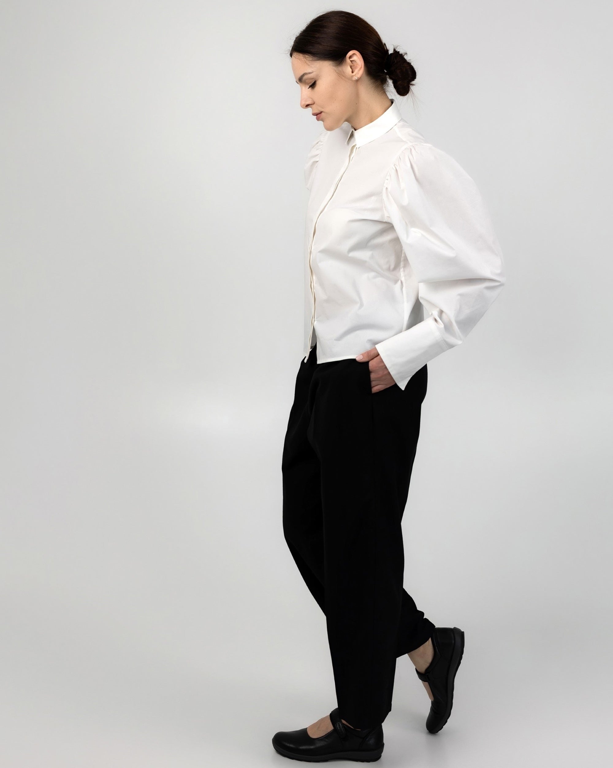 White cotton blouse with volume sleeves