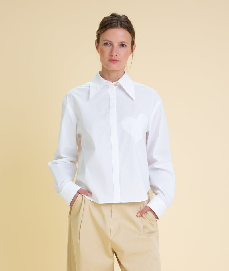 HEART SHAPED PATCH COTTON SHIRT IN WHITE