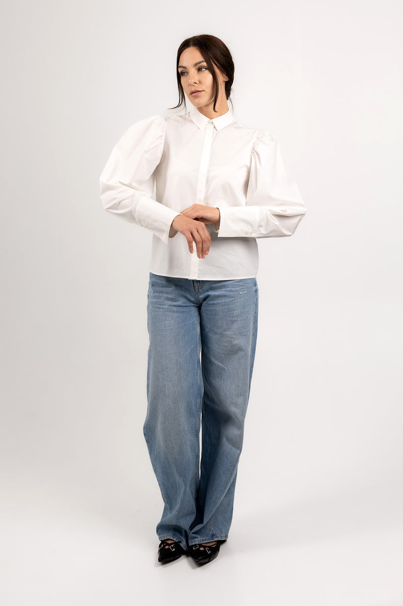 White cotton blouse with volume sleeves