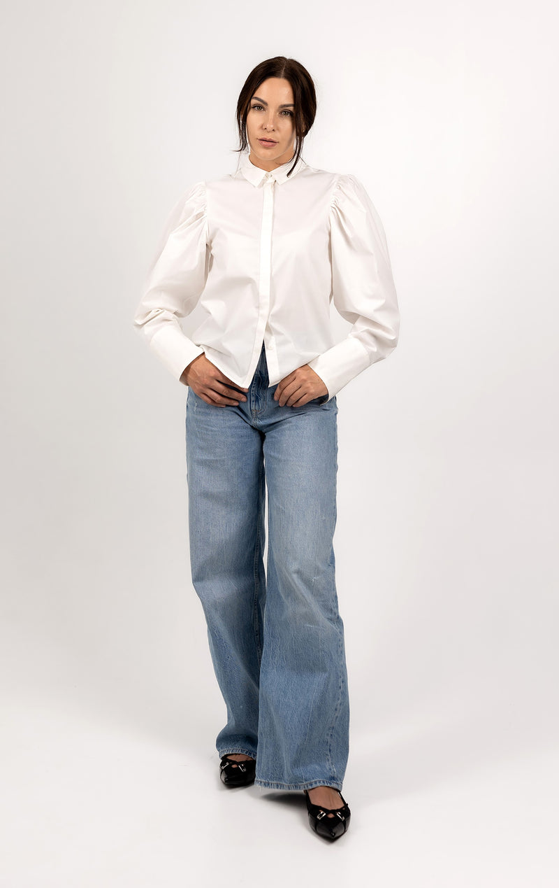 White cotton blouse with volume sleeves